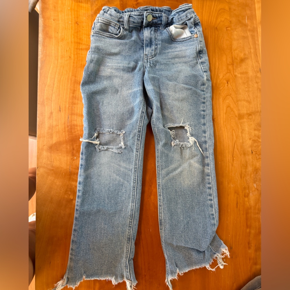 Cat and Jack ripped jeans with rough hem size 8